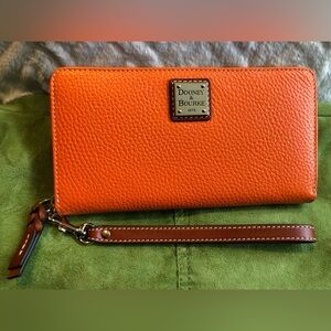 NWT Dooney & Bourke Vibrant Orange Textured Clutch Wallet